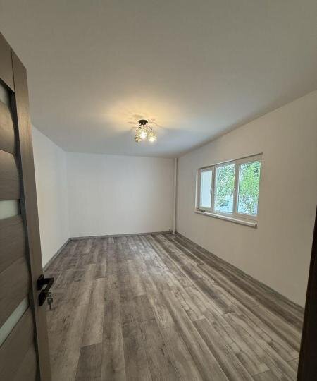 Pantelimon, Armenesc, Baicului, centrala proprie, bl 1985