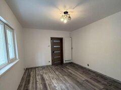 Pantelimon, Armenesc, Baicului, centrala proprie, bl 1985